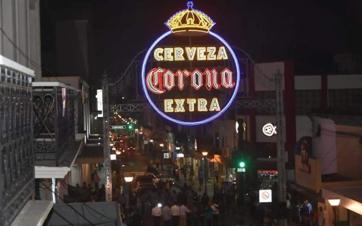 Letrero de la Corona en Tampico la historia detrás del icónico anuncio luminoso